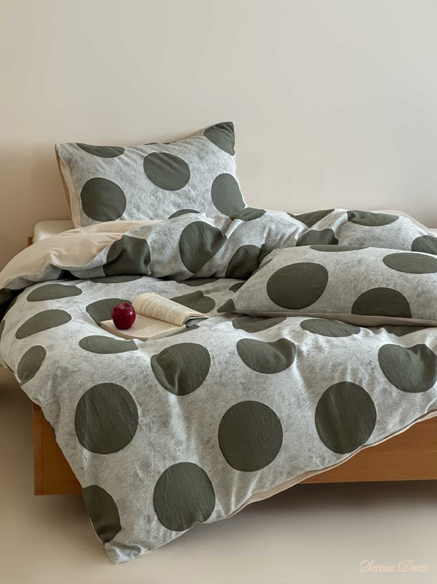 Jolie Polka Dot Bedding Set