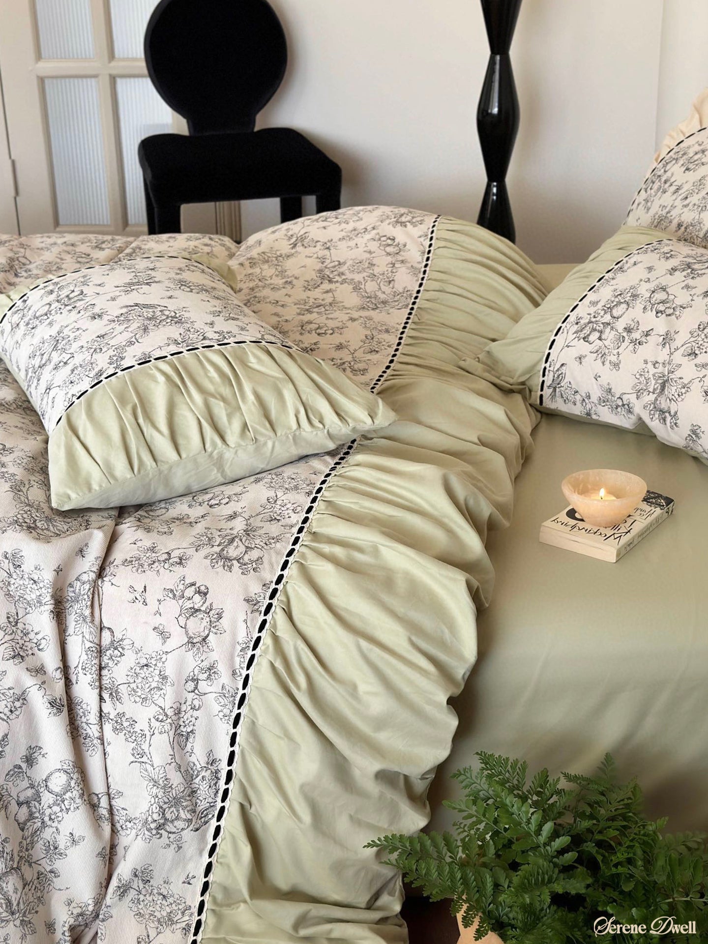 French Black Lace Bedding Set