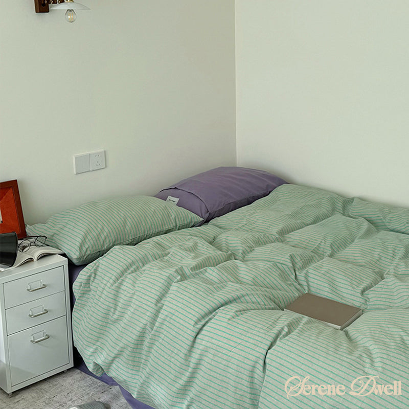 James Striped Bedding Set