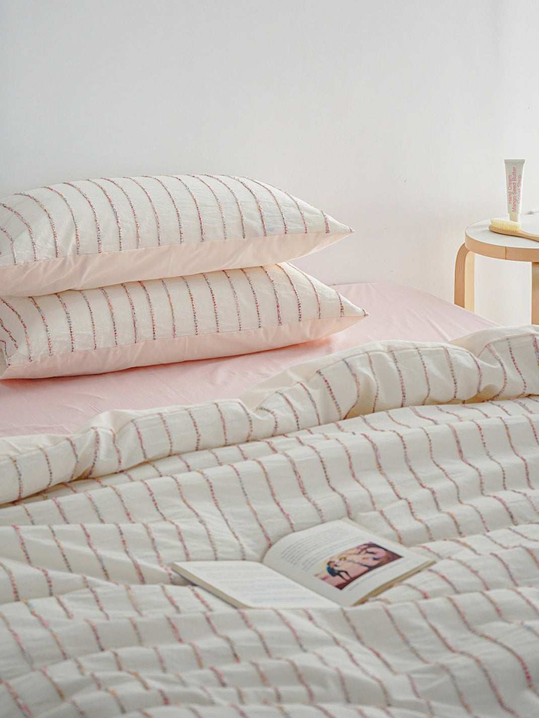 Jacquard Stripe Bedding Set