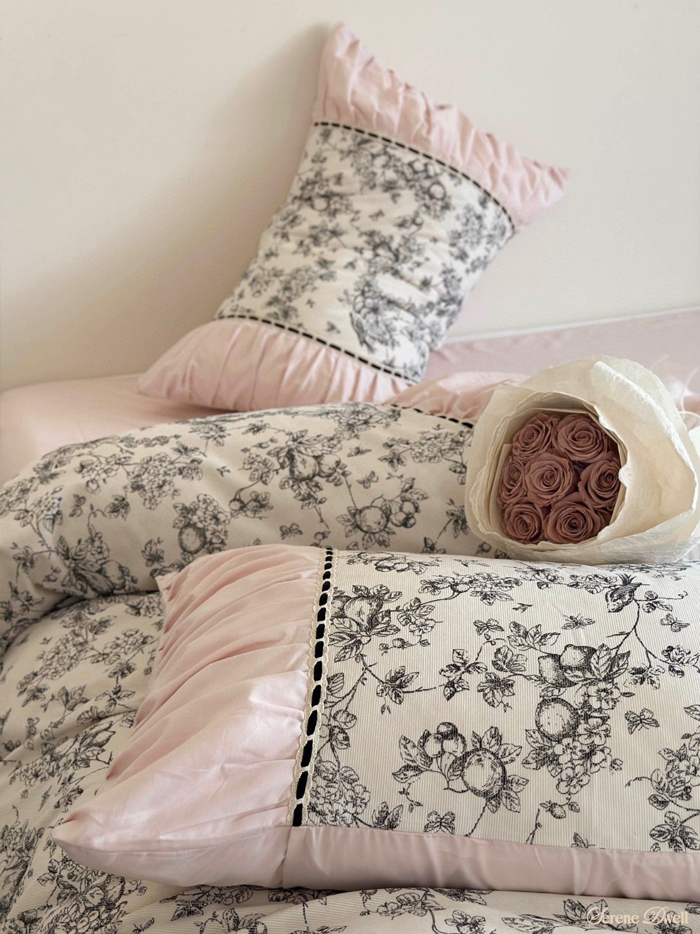 French Black Lace Bedding Set