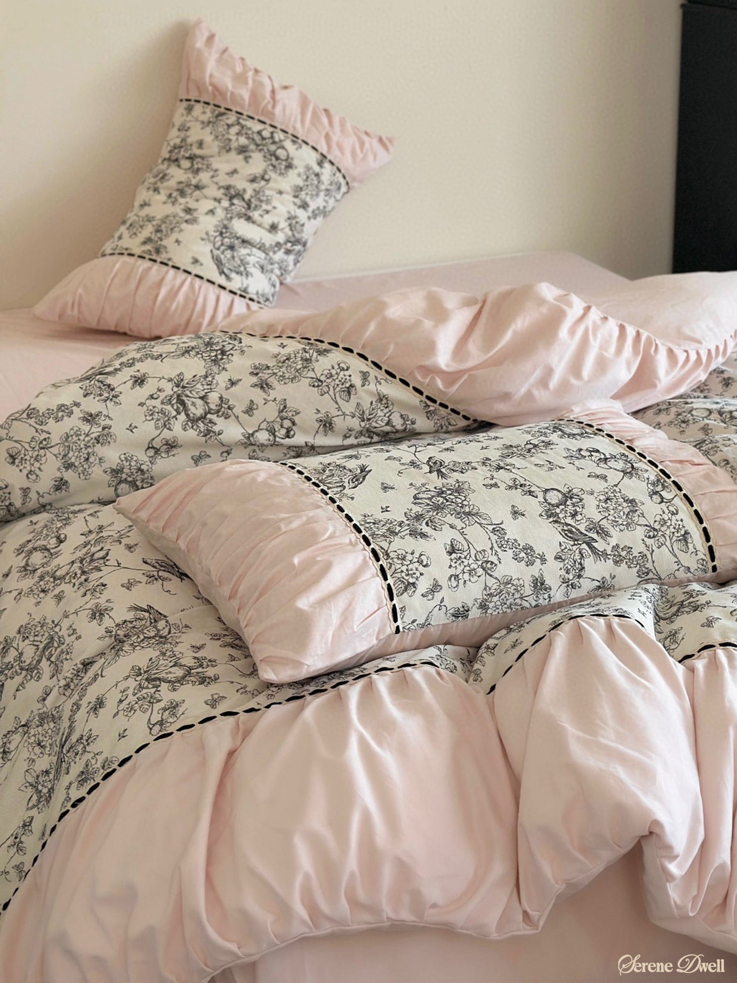 French Black Lace Bedding Set