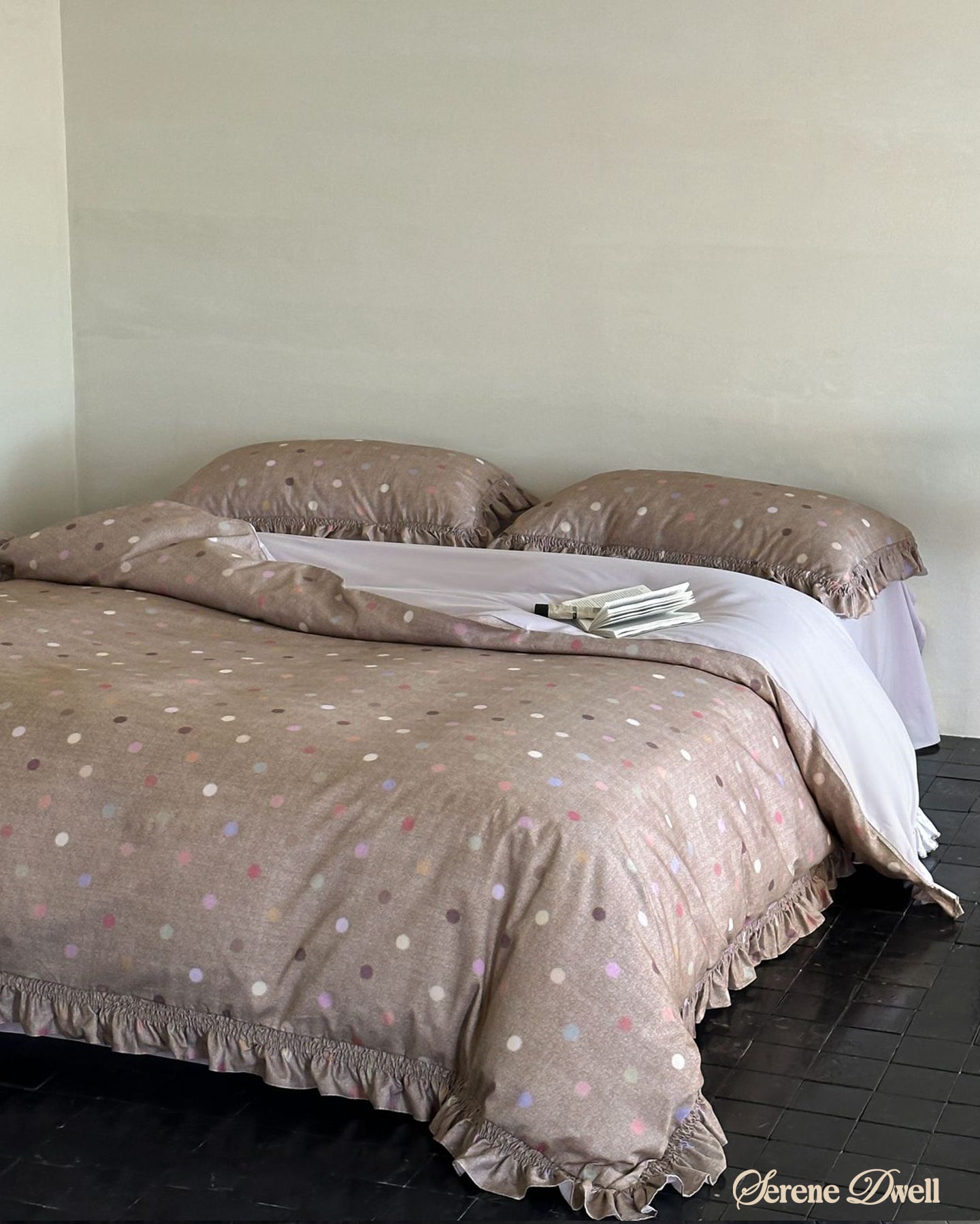 Aria Polka Dot Ruffle Bedding Set