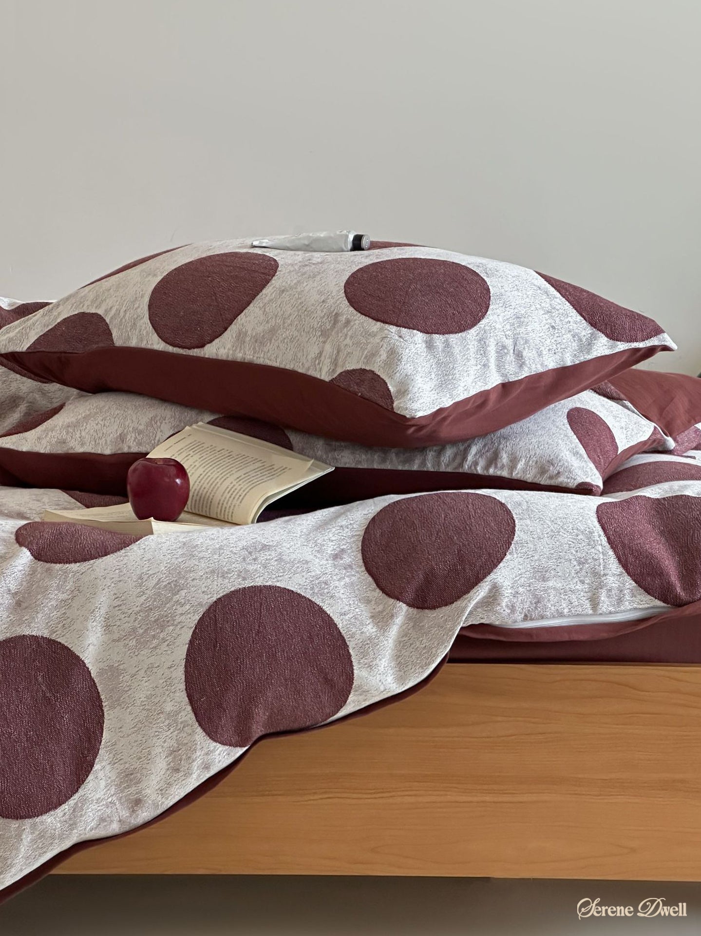 Jolie Polka Dot Bedding Set