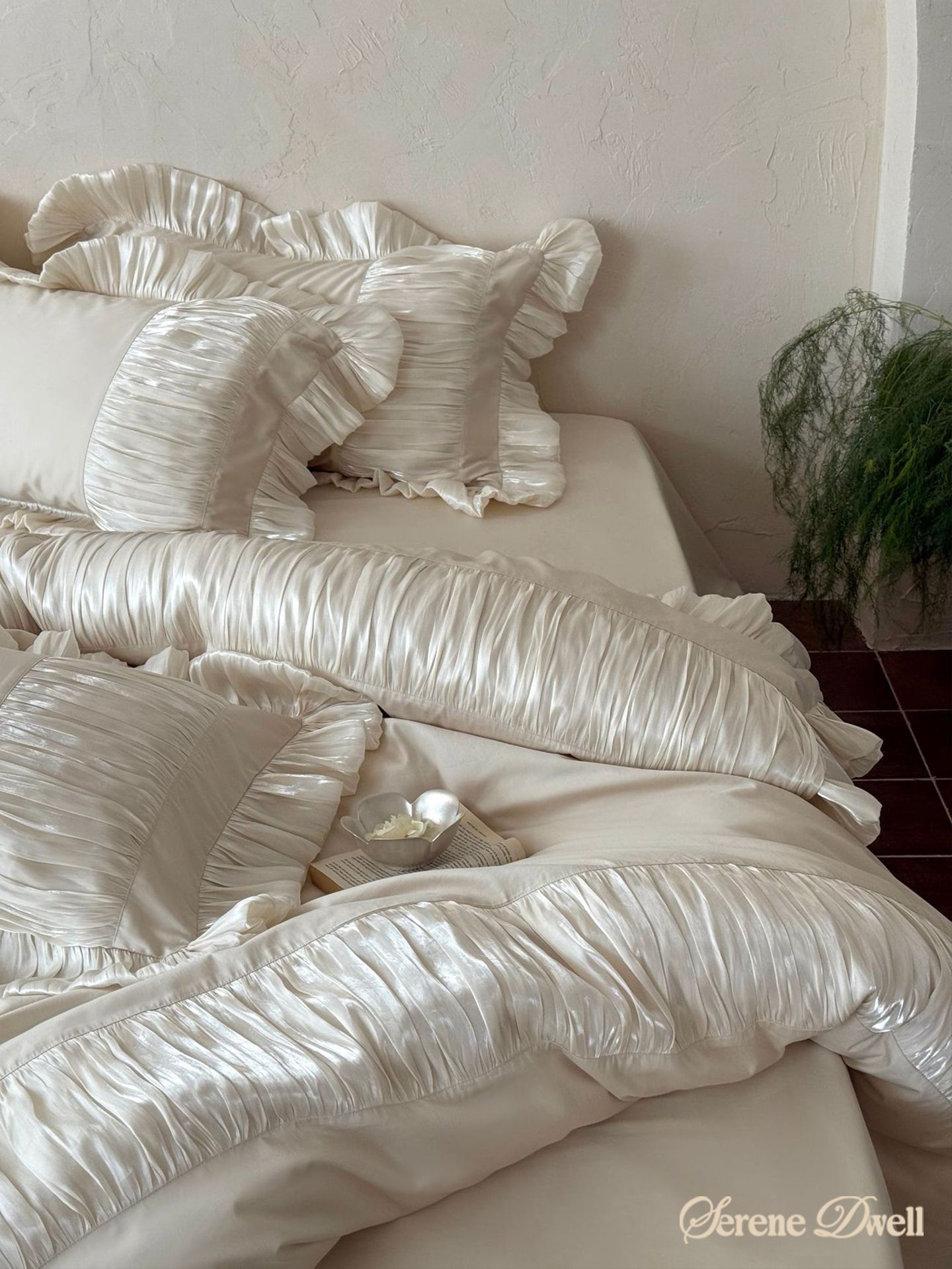 Josephine Pleated Ruffle Bedding Set