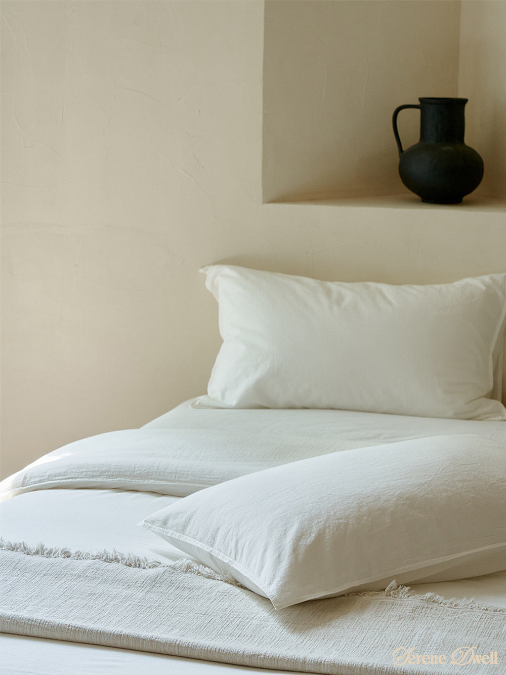 Ethan Minimalist Bedding Set